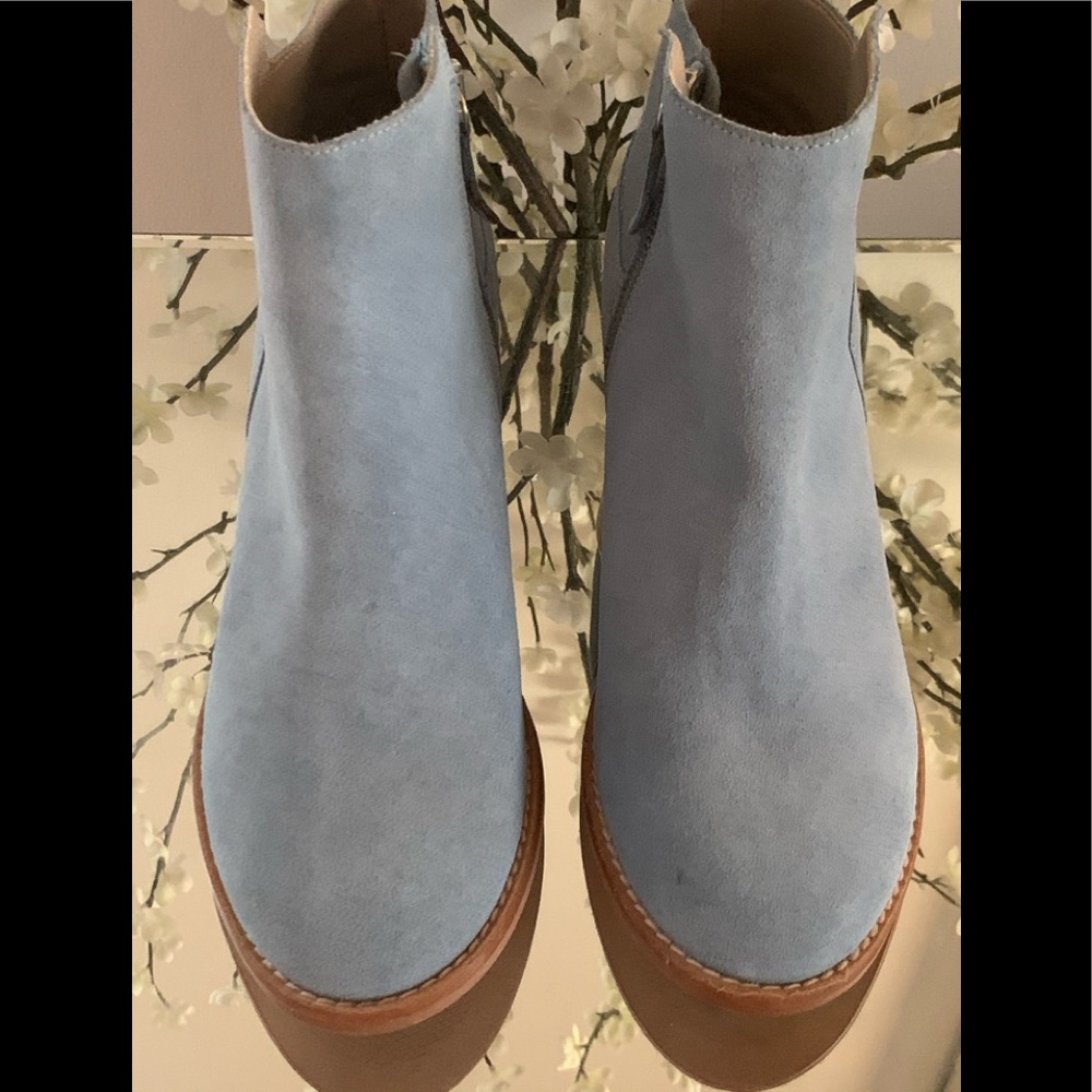 🔥🔥Brand New Zara Suede Ankle Boot Im Baby Blue🔥